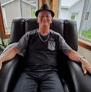 Meet your Posher, Gilles